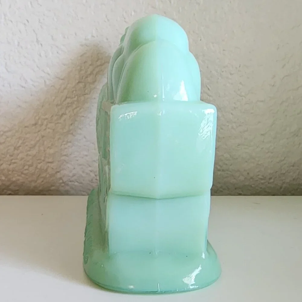 Hallmark Jadeite Jadite Chicken Pulling Easter Eggs Green Glass Jade ite Vintage